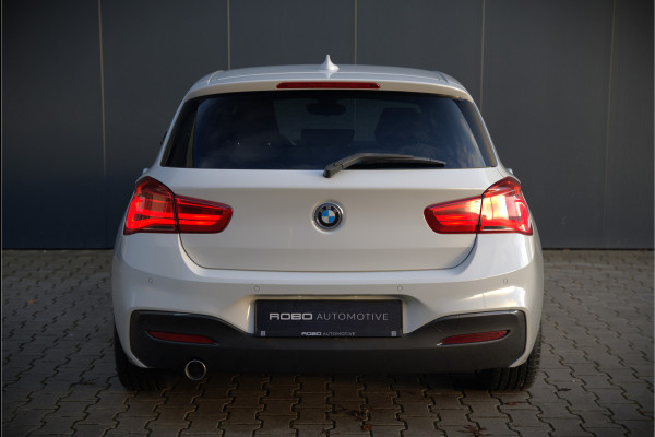 BMW 1-serie 118i Corporate Lease Executive M Sport | Automaat | Stuurverwarming | Stoelverwarming | NAP | Keyless | Cruise Control | PDC | Shadow line | Digital Dash | Navigatie Business | Led |  Dealer Onderhouden |
