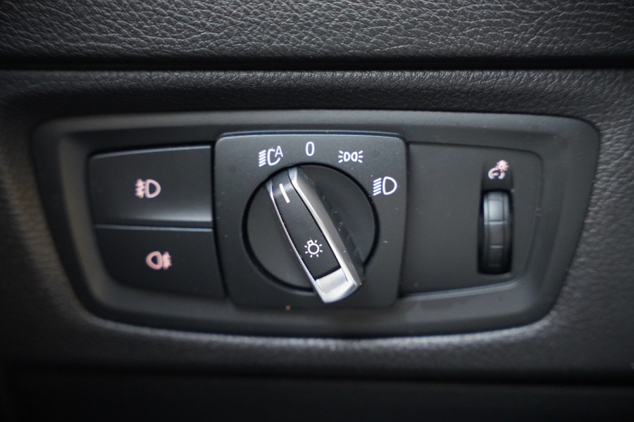 BMW 1-serie 118i Corporate Lease Executive M Sport | Automaat | Stuurverwarming | Stoelverwarming | NAP | Keyless | Cruise Control | PDC | Shadow line | Digital Dash | Navigatie Business | Led |  Dealer Onderhouden |