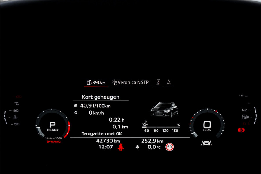 Audi A3 Sportback 35 TFSI S Edition Pano Zwart Optiek Leder 19"