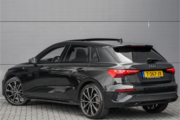 Audi A3 Sportback 35 TFSI S Edition Pano Zwart Optiek Leder 19"