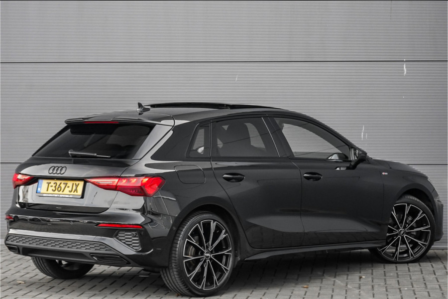Audi A3 Sportback 35 TFSI S Edition Pano Zwart Optiek Leder 19"