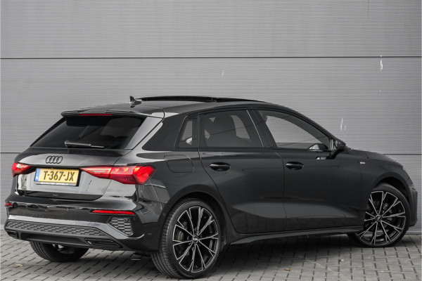 Audi A3 Sportback 35 TFSI S Edition Pano Zwart Optiek Leder 19"