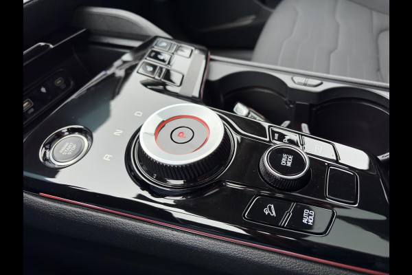 Kia Sportage 1.6 T-GDi Hybrid DynamicPlusLine Automaat | Pano | Stoelverwarming voor/achter | Camera | Dodehoekherkenning | Elektrische Stoelen | Cruise | Apple Carplay & Android Auto |