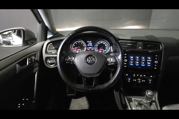 Volkswagen Golf 1.0 TSI Comfortline | Pano | Navi | Climate | Carplay