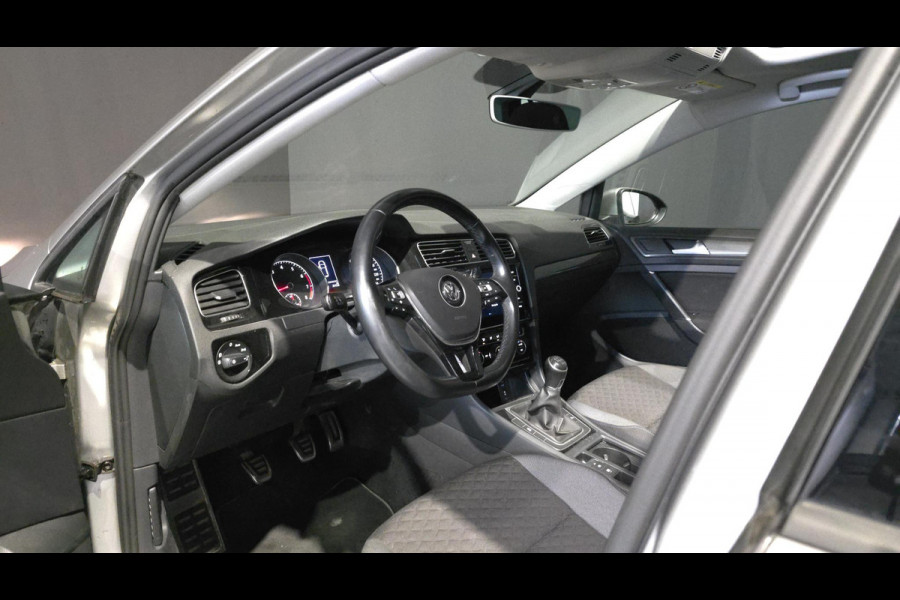 Volkswagen Golf 1.0 TSI Comfortline | Pano | Navi | Climate | Carplay