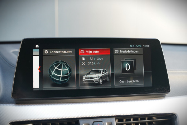 BMW X1 xDrive25e eDrive Edition M Sport | Panoramadak | Leer | Head-Up Display | Camera | Shadowline | Keyless | Cruise Control | Navigatie Prof. | Stoelverwarming | Elek. Achterklep | Ambiance Verlichting