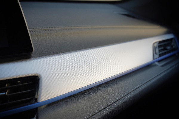 BMW X1 xDrive25e eDrive Edition M Sport | Panoramadak | Leer | Head-Up Display | Camera | Shadowline | Keyless | Cruise Control | Navigatie Prof. | Stoelverwarming | Elek. Achterklep | Ambiance Verlichting