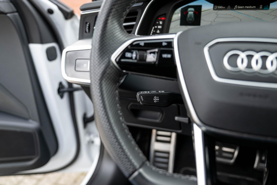 Audi A6 Avant 40 TFSI 204pk S-Line Competition Black Optic