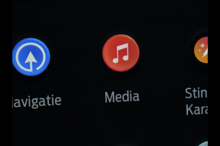 Ford Mustang Mach-E Extended RWD 98 kWh | Panoramadak | Trekhaak | Leder | Stoel & stuurverwarming | Adaptive cruise | 360 Camera | Carplay