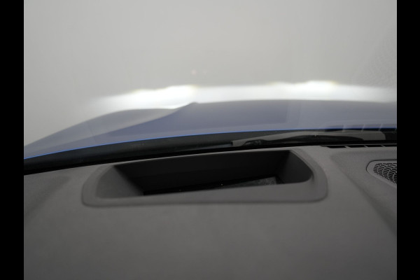 BMW 3 Serie Touring 330e M Sport PHEV 293pk Dealer O.H. | Panodak | Head Up | Laser LED | Adaptief Onderstel | Camera | Alcantara Sportstoelen Memory & Verwarmd | Sfeerverlichting | Apple Carplay | Keyless | Blis | 19"L.M | Virtual | DAB | Plug In