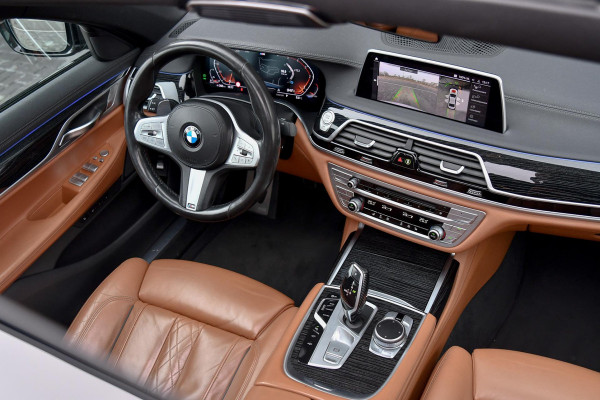 BMW 7 Serie 730d M-Sport. Pano, Softclose, HUD, Luchtv, 360, Keyless, Aero, Hifi, CarPlay, Sfeer!