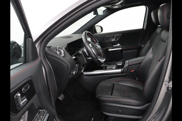 Mercedes-Benz GLA 250e AMG Limited | Panoramadak | Trekhaak | Adaptive cruise | Stoelverwarming | Memory | Matrix LED | Leder/Alcantara | Navigatie | Camera | Sfeerverlichting | PHEV | Plug In