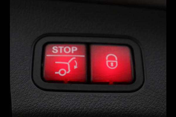 Mercedes-Benz GLA 250e AMG Limited | Panoramadak | Trekhaak | Adaptive cruise | Stoelverwarming | Memory | Matrix LED | Leder/Alcantara | Navigatie | Camera | Sfeerverlichting | PHEV | Plug In