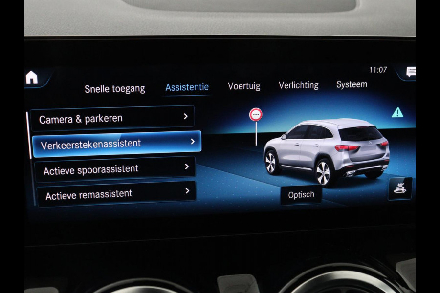 Mercedes-Benz GLA 250e AMG Limited | Panoramadak | Trekhaak | Adaptive cruise | Stoelverwarming | Memory | Matrix LED | Leder/Alcantara | Navigatie | Camera | Sfeerverlichting | PHEV | Plug In