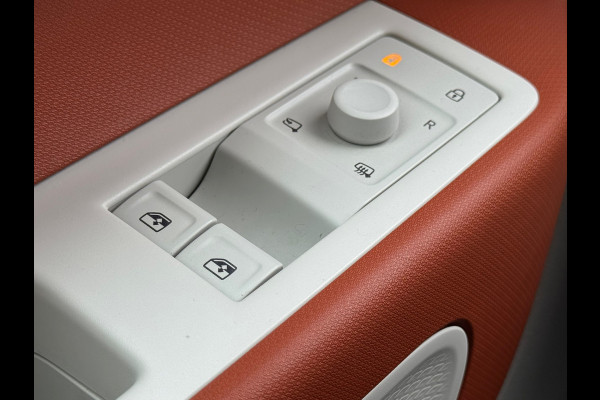 Volkswagen ID. Buzz 1st 77kWh * Matrix Led * Camera * Stoelverwarming * Adaptieve Cruise *