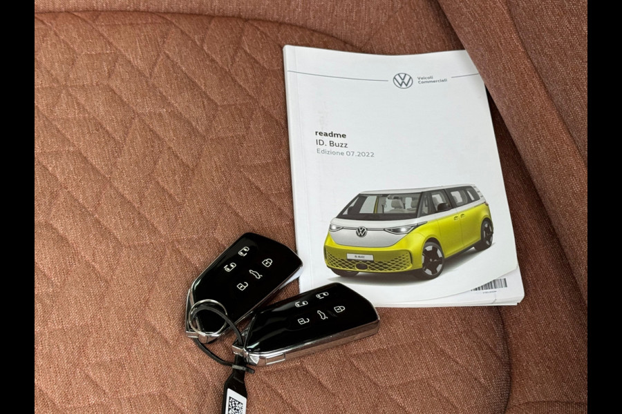 Volkswagen ID. Buzz 1st 77kWh * Matrix Led * Camera * Stoelverwarming * Adaptieve Cruise *