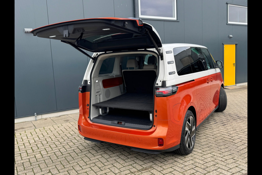 Volkswagen ID. Buzz 1st 77kWh * Matrix Led * Camera * Stoelverwarming * Adaptieve Cruise *