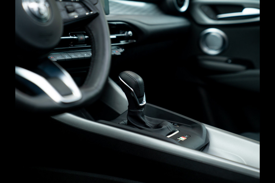 Alfa Romeo Tonale 1.3T PHEV 280pk Edizione Speciale | Panoramadak | Harman/Kardon | Adapt. cruise | Stoelventilatie