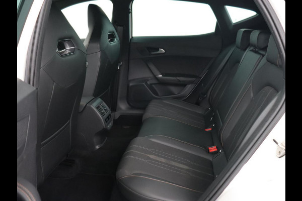 CUPRA Formentor 2.0 TSI 4DRIVE | 310pk | Stoelverwarming | Trekhaak | Camera | Adaptive cruise | 19'' | Sfeerverlichting | Keyless | Full LED | Sportstoelen | Stuurverwarming | DAB