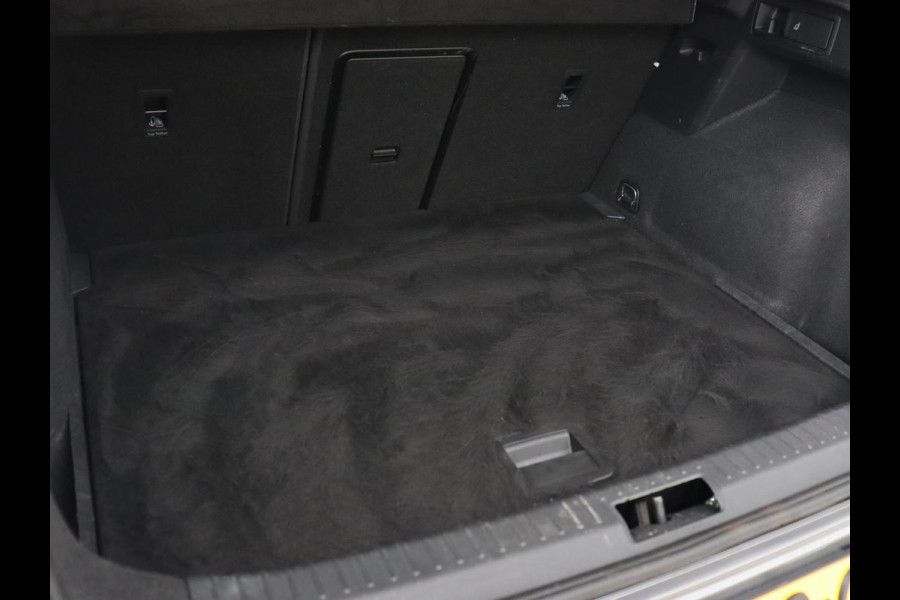 CUPRA Formentor 2.0 TSI 4DRIVE | 310pk | Stoelverwarming | Trekhaak | Camera | Adaptive cruise | 19'' | Sfeerverlichting | Keyless | Full LED | Sportstoelen | Stuurverwarming | DAB