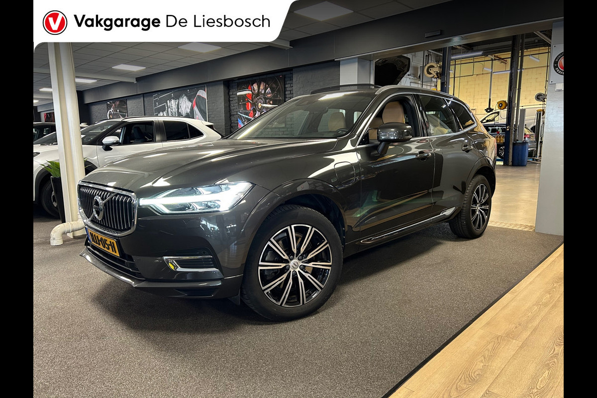 Volvo XC60 2.0 T8 Twin Engine AWD Momentum Pro Inscription /Panorama-dak / pilot assist / trekhaak / leder / Apple carplay