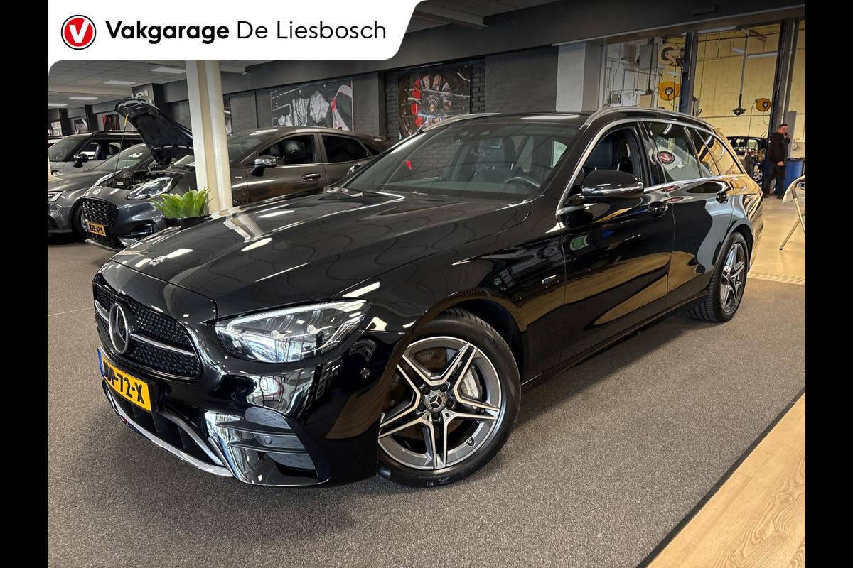 Mercedes-Benz E-Klasse Estate 300 e AMG Line/ panoramadak / wide screen / face lift / trekhaak / navi / camera
