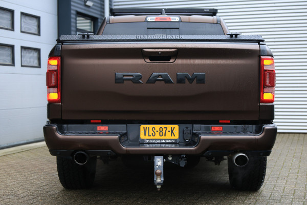 Dodge Ram 1500 5.7 V8 4x4 Crew Cab Laramie LUCHTVERING LEDBAR CARPLAY DIAMONDBACK '22