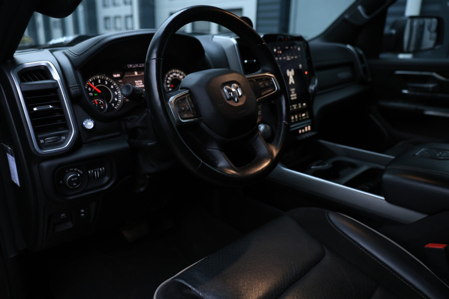Dodge Ram 1500 5.7 V8 4x4 Crew Cab Laramie LUCHTVERING LEDBAR CARPLAY DIAMONDBACK '22