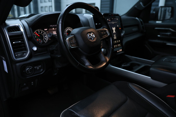 Dodge Ram 1500 5.7 V8 4x4 Crew Cab Laramie LUCHTVERING LEDBAR CARPLAY DIAMONDBACK '22