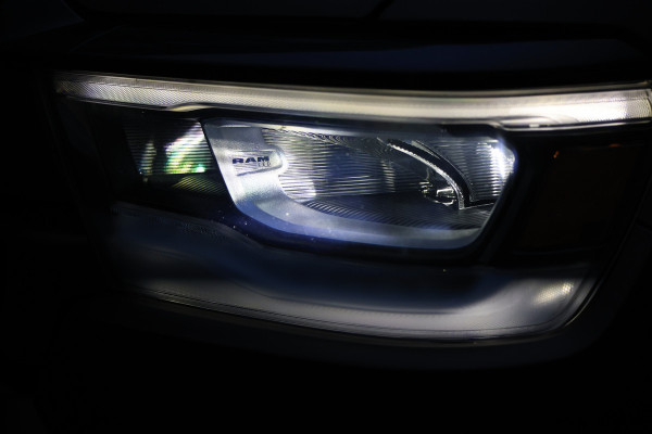 Dodge Ram 1500 5.7 V8 4x4 Crew Cab Laramie LUCHTVERING LEDBAR CARPLAY DIAMONDBACK '22