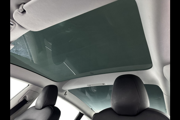 Tesla Model 3 Standard RWD Plus 60 kWh [ 3-Fase ] {SOH-80%} (INCL-BTW) Aut. *PANO | AUTO-PILOT | LEATHER | KEYLESS | FULL-LED | MEMORY-PACK | TOP-VIEW | DAB | CARPLAY | DIGI-COCKPIT | LANE-ASSIST | COMFORT-SEATS | TOWBAR | 18"ALU*