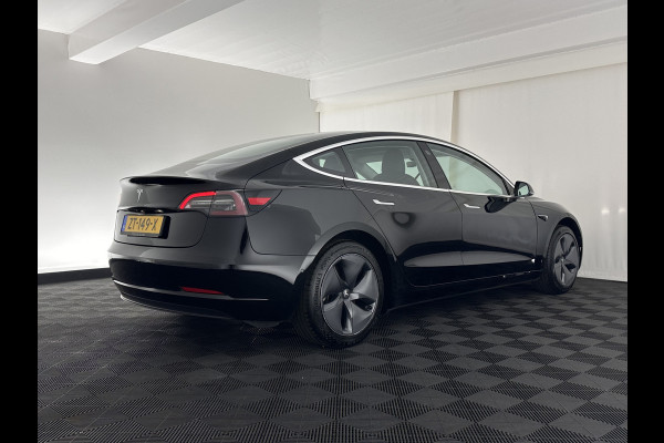 Tesla Model 3 Standard RWD Plus 60 kWh [ 3-Fase ] {SOH-80%} (INCL-BTW) Aut. *PANO | AUTO-PILOT | LEATHER | KEYLESS | FULL-LED | MEMORY-PACK | TOP-VIEW | DAB | CARPLAY | DIGI-COCKPIT | LANE-ASSIST | COMFORT-SEATS | TOWBAR | 18"ALU*