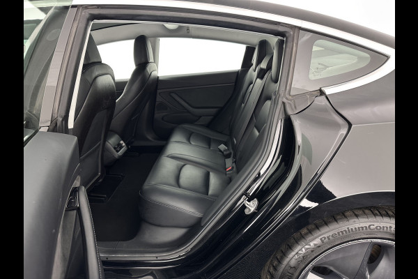 Tesla Model 3 Standard RWD Plus 60 kWh [ 3-Fase ] {SOH-80%} (INCL-BTW) Aut. *PANO | AUTO-PILOT | LEATHER | KEYLESS | FULL-LED | MEMORY-PACK | TOP-VIEW | DAB | CARPLAY | DIGI-COCKPIT | LANE-ASSIST | COMFORT-SEATS | TOWBAR | 18"ALU*