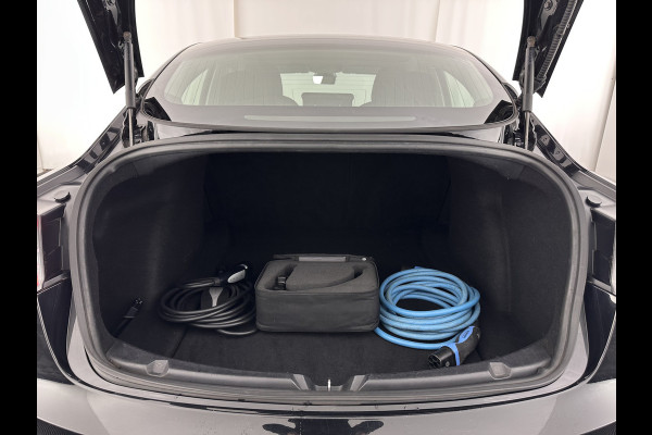Tesla Model 3 Standard RWD Plus 60 kWh [ 3-Fase ] {SOH-80%} (INCL-BTW) Aut. *PANO | AUTO-PILOT | LEATHER | KEYLESS | FULL-LED | MEMORY-PACK | TOP-VIEW | DAB | CARPLAY | DIGI-COCKPIT | LANE-ASSIST | COMFORT-SEATS | TOWBAR | 18"ALU*