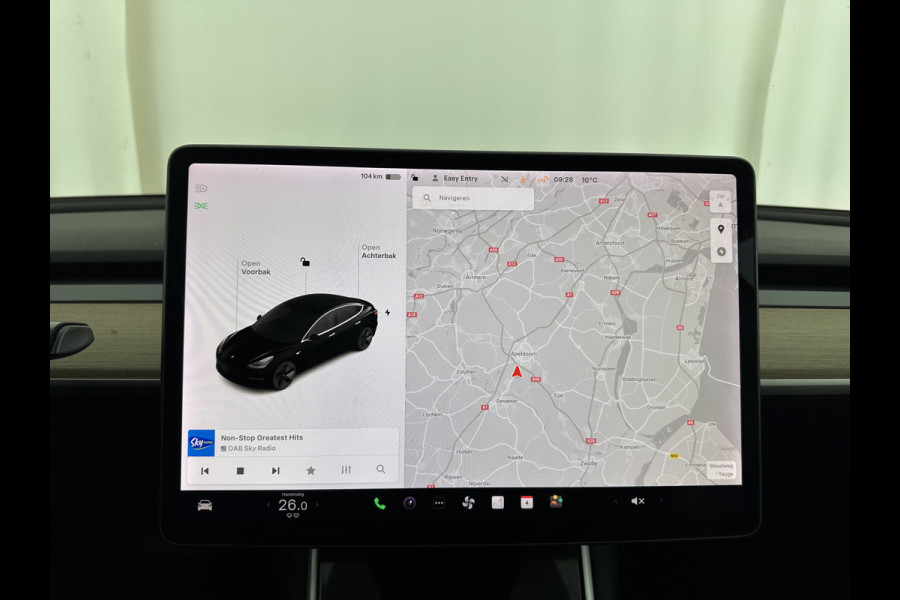 Tesla Model 3 Standard RWD Plus 60 kWh [ 3-Fase ] {SOH-80%} (INCL-BTW) Aut. *PANO | AUTO-PILOT | LEATHER | KEYLESS | FULL-LED | MEMORY-PACK | TOP-VIEW | DAB | CARPLAY | DIGI-COCKPIT | LANE-ASSIST | COMFORT-SEATS | TOWBAR | 18"ALU*