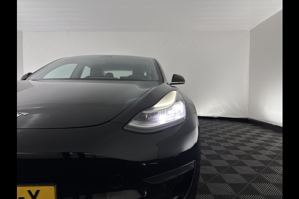 Tesla Model 3 Standard RWD Plus 60 kWh [ 3-Fase ] {SOH-80%} (INCL-BTW) Aut. *PANO | AUTO-PILOT | LEATHER | KEYLESS | FULL-LED | MEMORY-PACK | TOP-VIEW | DAB | CARPLAY | DIGI-COCKPIT | LANE-ASSIST | COMFORT-SEATS | TOWBAR | 18"ALU*