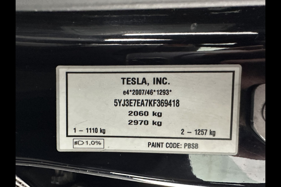 Tesla Model 3 Standard RWD Plus 60 kWh [ 3-Fase ] {SOH-80%} (INCL-BTW) Aut. *PANO | AUTO-PILOT | LEATHER | KEYLESS | FULL-LED | MEMORY-PACK | TOP-VIEW | DAB | CARPLAY | DIGI-COCKPIT | LANE-ASSIST | COMFORT-SEATS | TOWBAR | 18"ALU*