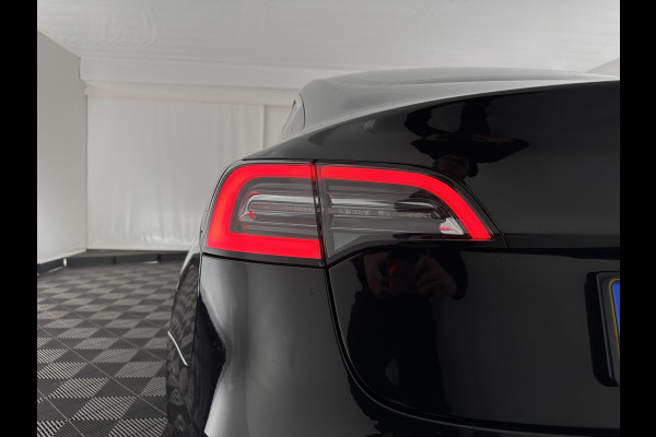 Tesla Model 3 Standard RWD Plus 60 kWh [ 3-Fase ] {SOH-80%} (INCL-BTW) Aut. *PANO | AUTO-PILOT | LEATHER | KEYLESS | FULL-LED | MEMORY-PACK | TOP-VIEW | DAB | CARPLAY | DIGI-COCKPIT | LANE-ASSIST | COMFORT-SEATS | TOWBAR | 18"ALU*