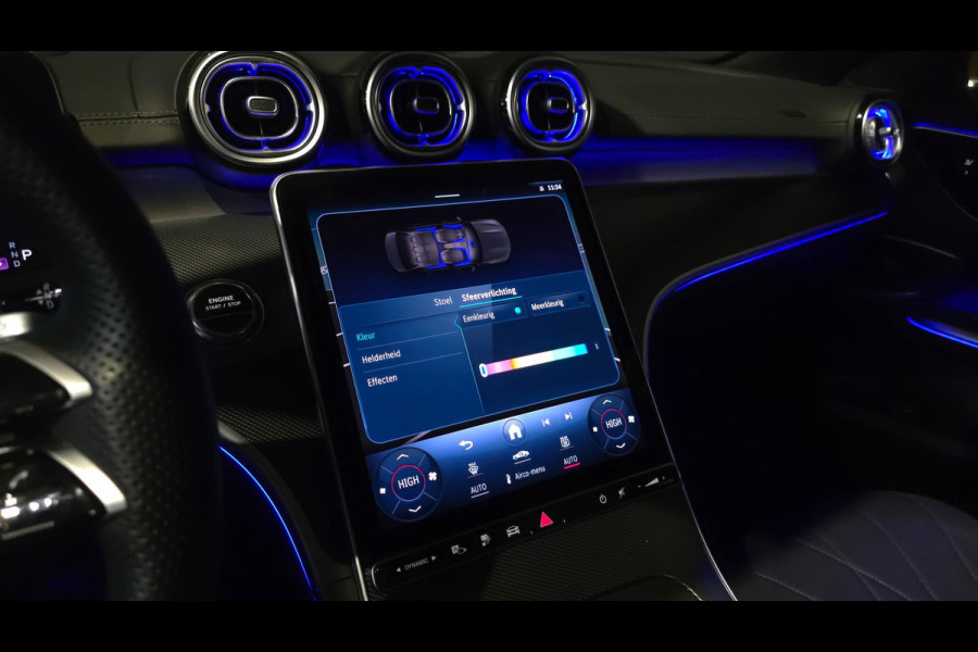 Mercedes-Benz C-Klasse 300 e AMG | Panorama | Memory | Head-Up | Stoelkoeling