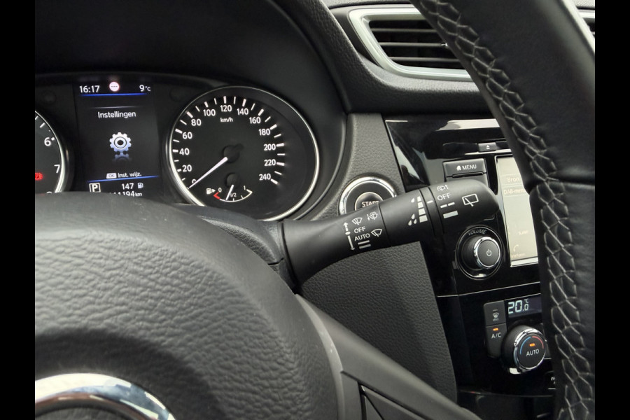 Nissan QASHQAI 1.3 DIG-T Tekna | Pano-Dak | Trekhaak | Carplay | Bose | Navi | Camera | Climate