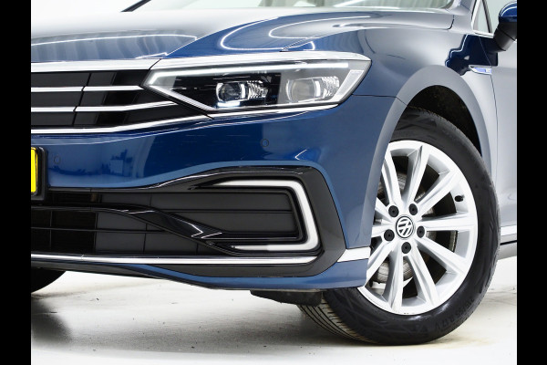 Volkswagen Passat Variant 1.4 TSI PHEV GTE | Leder | Trekhaak | Adaptive Cruise | Sfeerlicht | DAB | Climate | Matrix | Carplay