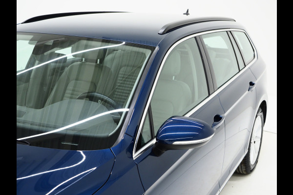 Volkswagen Passat Variant 1.4 TSI PHEV GTE | Leder | Trekhaak | Adaptive Cruise | Sfeerlicht | DAB | Climate | Matrix | Carplay