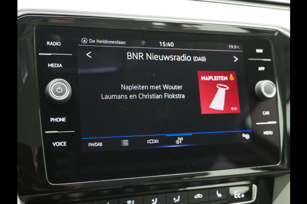 Volkswagen Passat Variant 1.4 TSI PHEV GTE | Leder | Trekhaak | Adaptive Cruise | Sfeerlicht | DAB | Climate | Matrix | Carplay