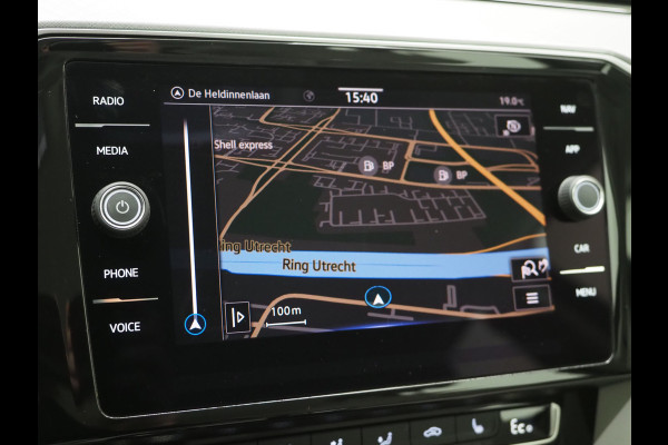 Volkswagen Passat Variant 1.4 TSI PHEV GTE | Leder | Trekhaak | Adaptive Cruise | Sfeerlicht | DAB | Climate | Matrix | Carplay