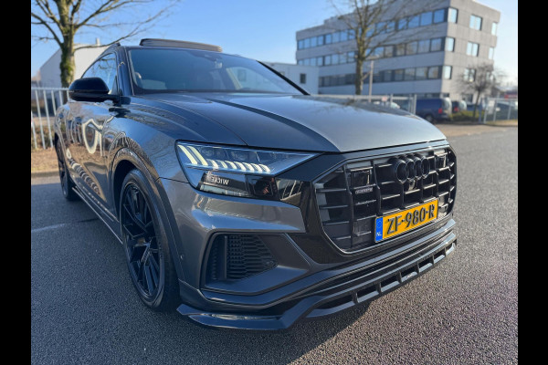 Audi Q8 55 TFSI quattro S Line 340 PK Pano Leder Camera Trekhaak