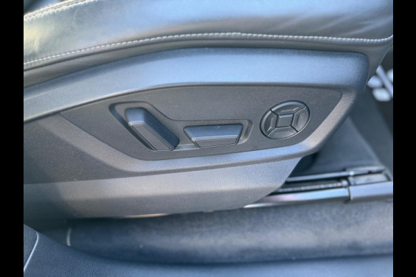Audi Q8 55 TFSI quattro S Line 340 PK Pano Leder Camera Trekhaak