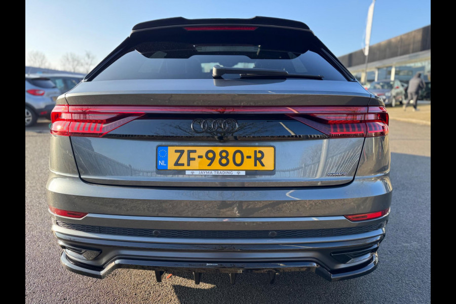 Audi Q8 55 TFSI quattro S Line 340 PK Pano Leder Camera Trekhaak