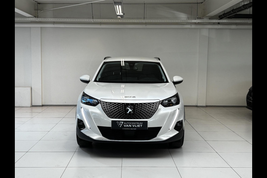 Peugeot e-2008 EV Allure Pack 50 kWh Allseason | Navigatie | Achteruitrijcamera |