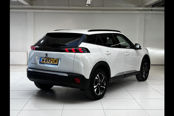 Peugeot e-2008 EV Allure Pack 50 kWh Allseason | Navigatie | Achteruitrijcamera |