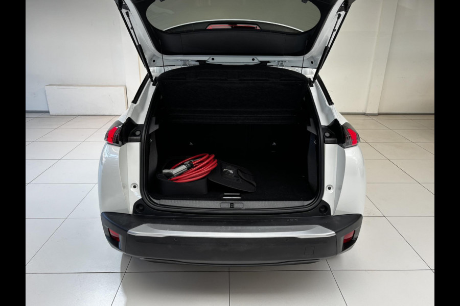 Peugeot e-2008 EV Allure Pack 50 kWh Allseason | Navigatie | Achteruitrijcamera |